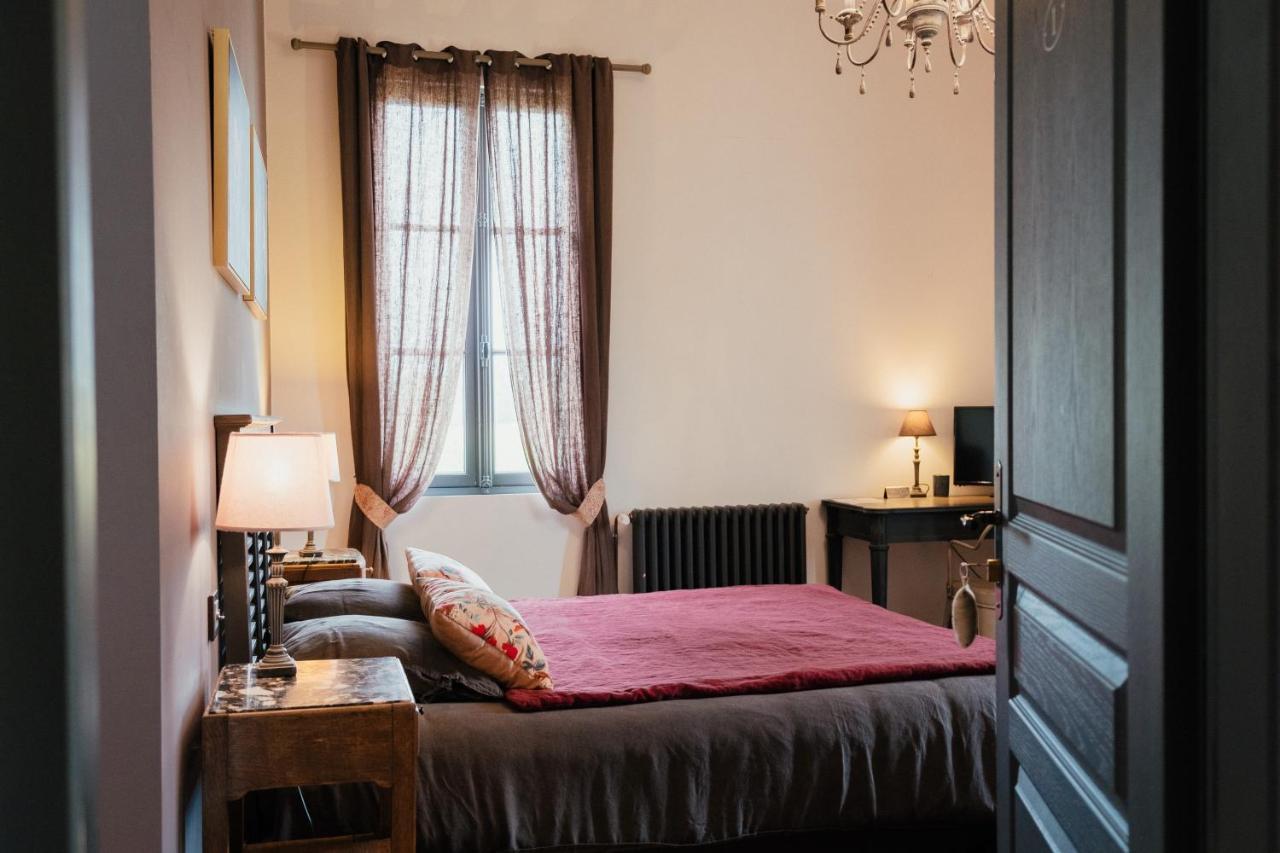 Villa 2 Pas Sages La Roche-Chalais Eksteriør bilde